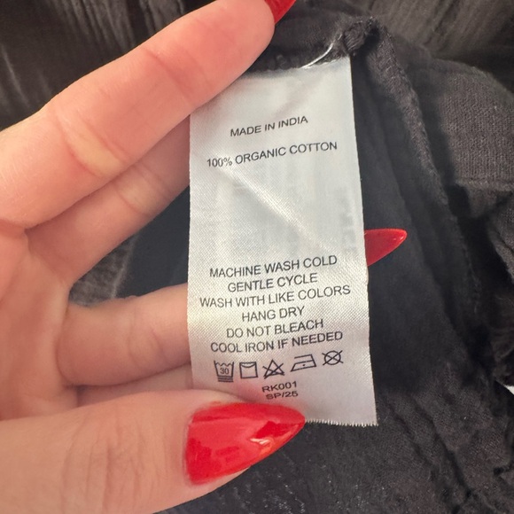 SALE! - Quince Black Cotton Gauze Button Down Shirt Medium - Picture 6 of 6